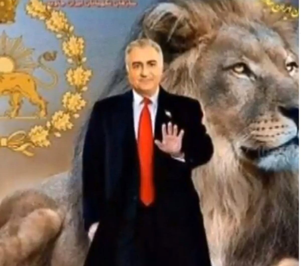 PahlaviahoraeeP's tweet photo. باتو هم‌پیمان شدن زیباست
عشق تو در سینه پاپرجاست
#عهدى كه بستيم تاابدپابرجاست
#یک_ملت_یک_پرچم_یک_پادشاه
پاینده و تندرست و پر انرژی شهریار رضا پهلوی عشق و امید یک ملت، امید و روشنایی بخش ایران زمین به زودی زود، جاوید شاه ، جاوید خاندان پهلوی ایران ساز و وطن پرست و پر افتخار، 💖💖 https://t.co/Vzt809orja