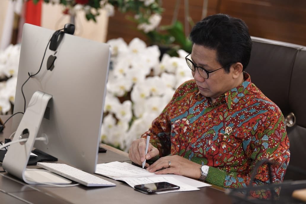 halimiskandarnu's tweet photo. Pelepasan Kuliah Kerja Nyata (Kukerta) Universitas Riau dengan tema “Kukerta Balek Kampung : Mahasiswa Bina Abdi Desa" tahun 2020. https://t.co/N6UsGo91Zb