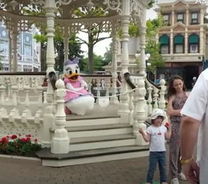 EdBm5brXkAAVG2c?format=png&name=360x360