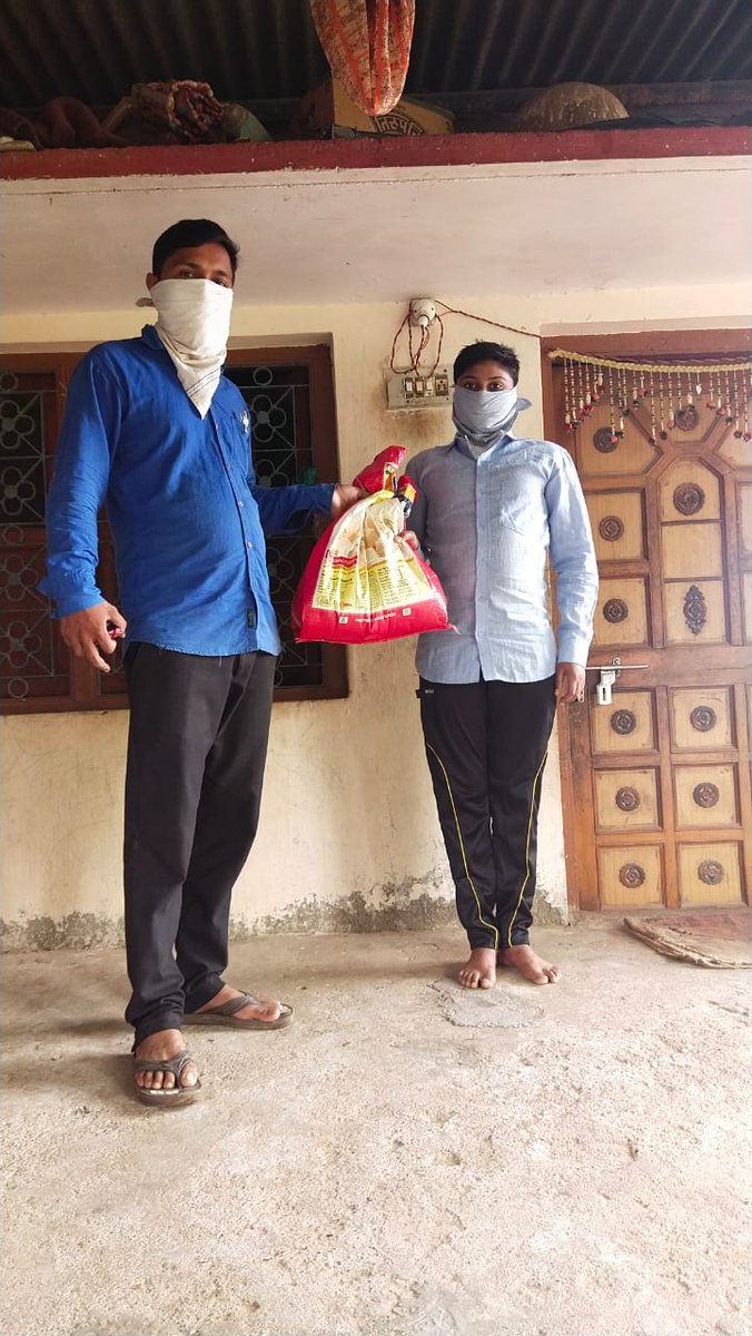 csc_dm_kheda's tweet photo. Vle Ravindra Zala From Kathalal.Dist- Kheda Successful delivery done and Payment get through DIGIPAY
#cscgrameenestore 
@dintya15 
@CSCGujarat 
@CSCegov_ 
@CscKheda https://t.co/4PWthnLERp