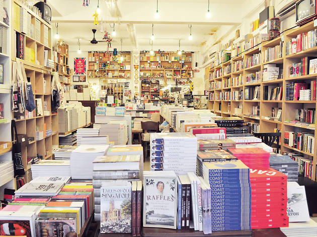 Bit_Lit_com's tweet photo. *Cassiopée* Voici la librairie Books Actually à Singapour. Le nom et le lieu sont adorables. À visiter si un jour vous passez dans la ville !
Bon jeudi à tous ! https://t.co/qTMayLFbHP