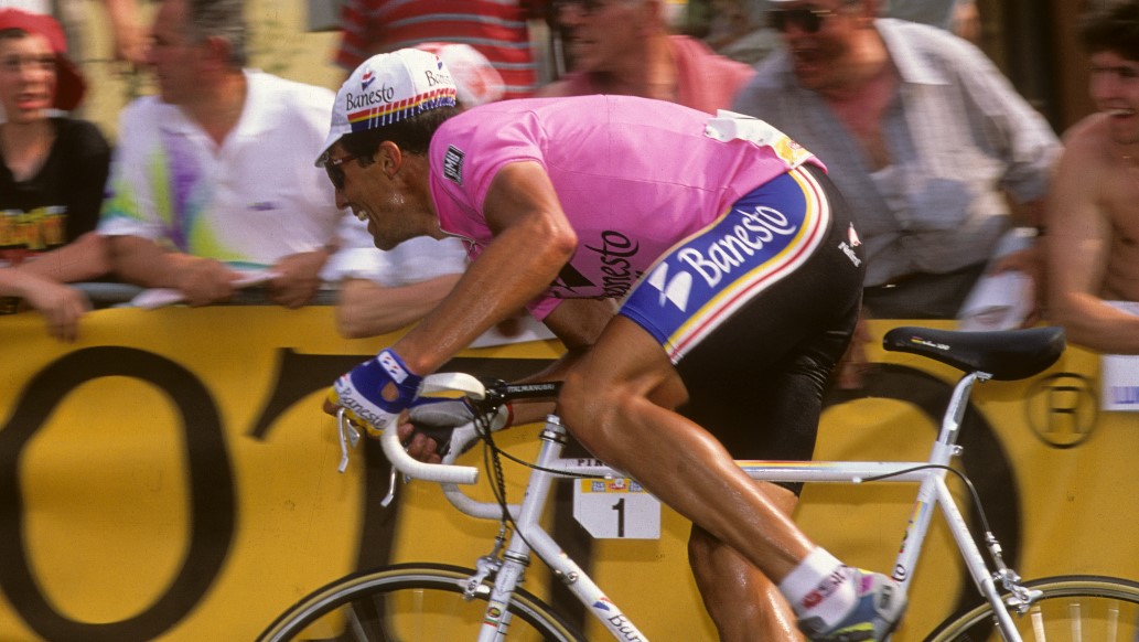 Movistar_Team's tweet photo. El estilo. La impronta. Una manera inimitable de vivir y de entender el deporte. Nunca habrá otro como él.

Felices 56 años, Miguel Indurain. #RodamosJuntos 

📸 @PhotoGomezSport / @Ciclismoafondo_ https://t.co/QkqNoyC7lv
