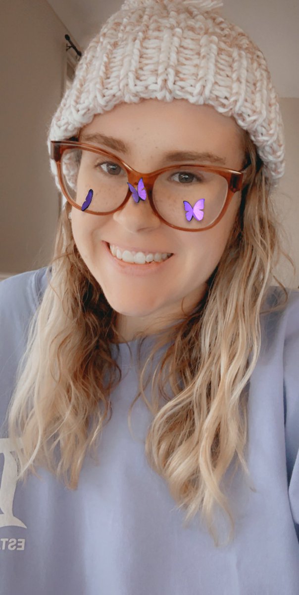 islandbreezeee's tweet photo. eeeeepppp my #CB4BC beanie arrived today! just in time for a weekend by the fire 🥰🥰 https://t.co/LvPaI4HY6U