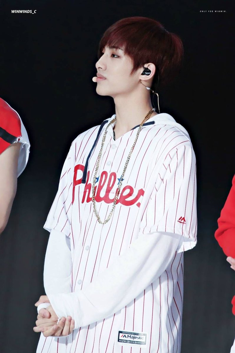 Hourly Winwin☁️ tweet media
