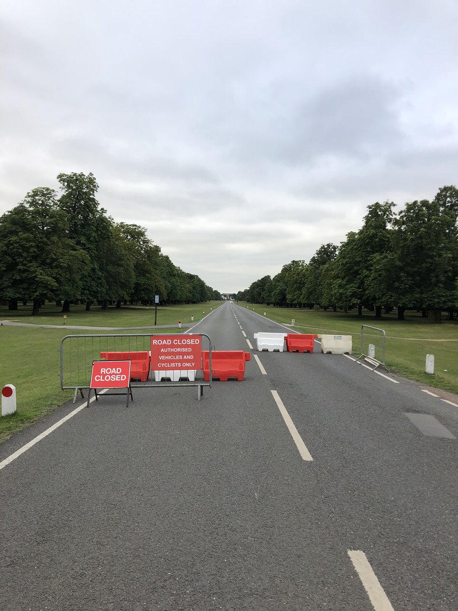 CBezzant's tweet photo. One of the results of the pandemic is that our park was closed to traffic and it has been decided that it was such a positive change to the park, that it has been closed to through traffic from now on. #bushypark @theroyalparks https://t.co/xZqskXOUEP