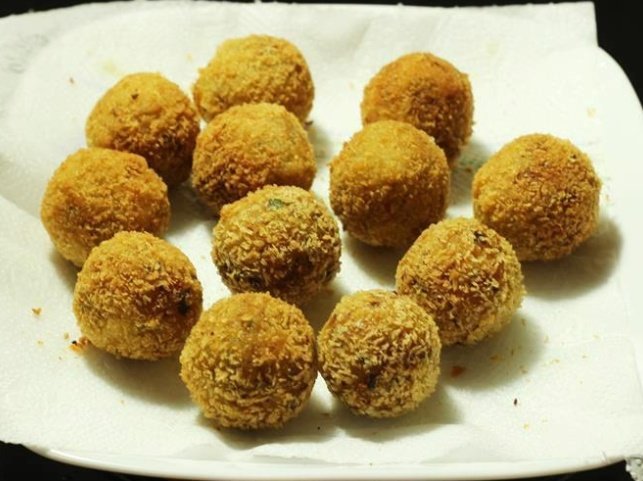 FOUND IT!!!deep fry the cheese ball and serve hot. enjoy eating! thanks for dropping by :>