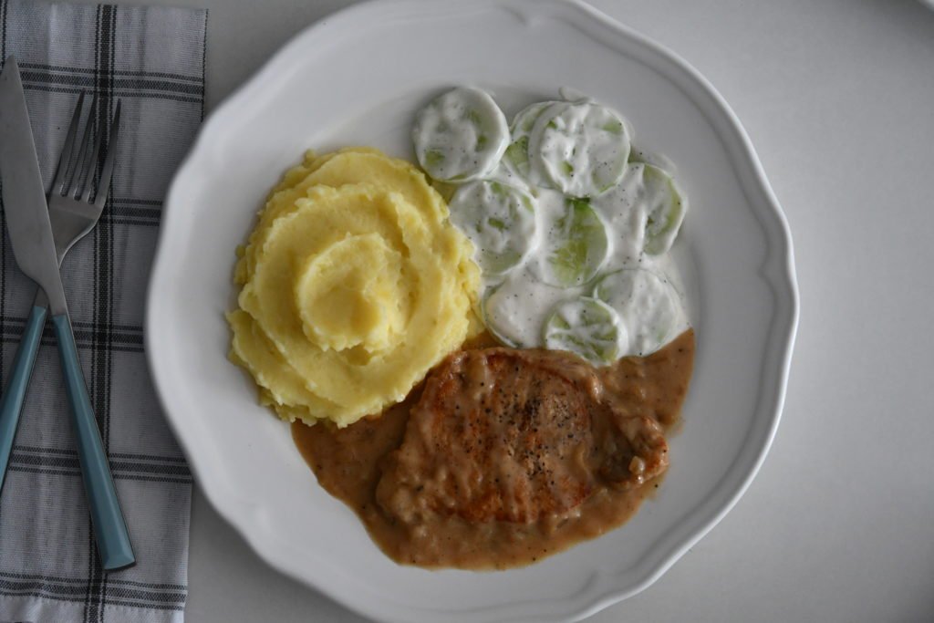 Klysapl's tweet photo. https://t.co/Oxv2BWLxCP
https://t.co/XklERT4v7t
#porkchops #traditonalpolishfood #polish #withgravy #gravysauce #pork #delicious #food #recipe #lunch #kotlety #schab #kotletyschabowe #własnym #sosiewłasnym #smaczny #soczysty #tradycyjnypolskiobiad #polskie #obiad #klysapl https://t.co/DA1kB0b1VE