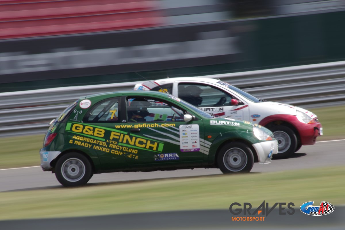 GridArt's tweet photo. 12 long hours and pure #motorsport entertainment was delivered hour after hour well done everyone @ka_enduro @Graves_MSport @SnettertonMSV https://t.co/M8tRl8UqEz