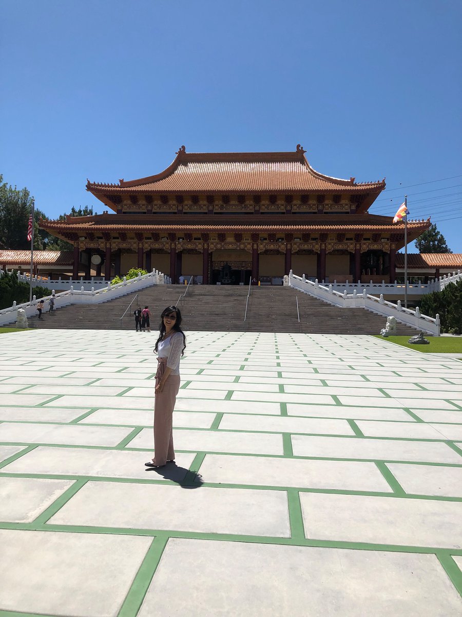 MyNHua's tweet photo. One year ago, during this same week I had wonderful trips to HsiLai Temple and the Huntington Library. Miss those times. Hope we can return in the near future. #StaySafe #WearAMask #Throwback #SoCal https://t.co/25RHjLfb8m