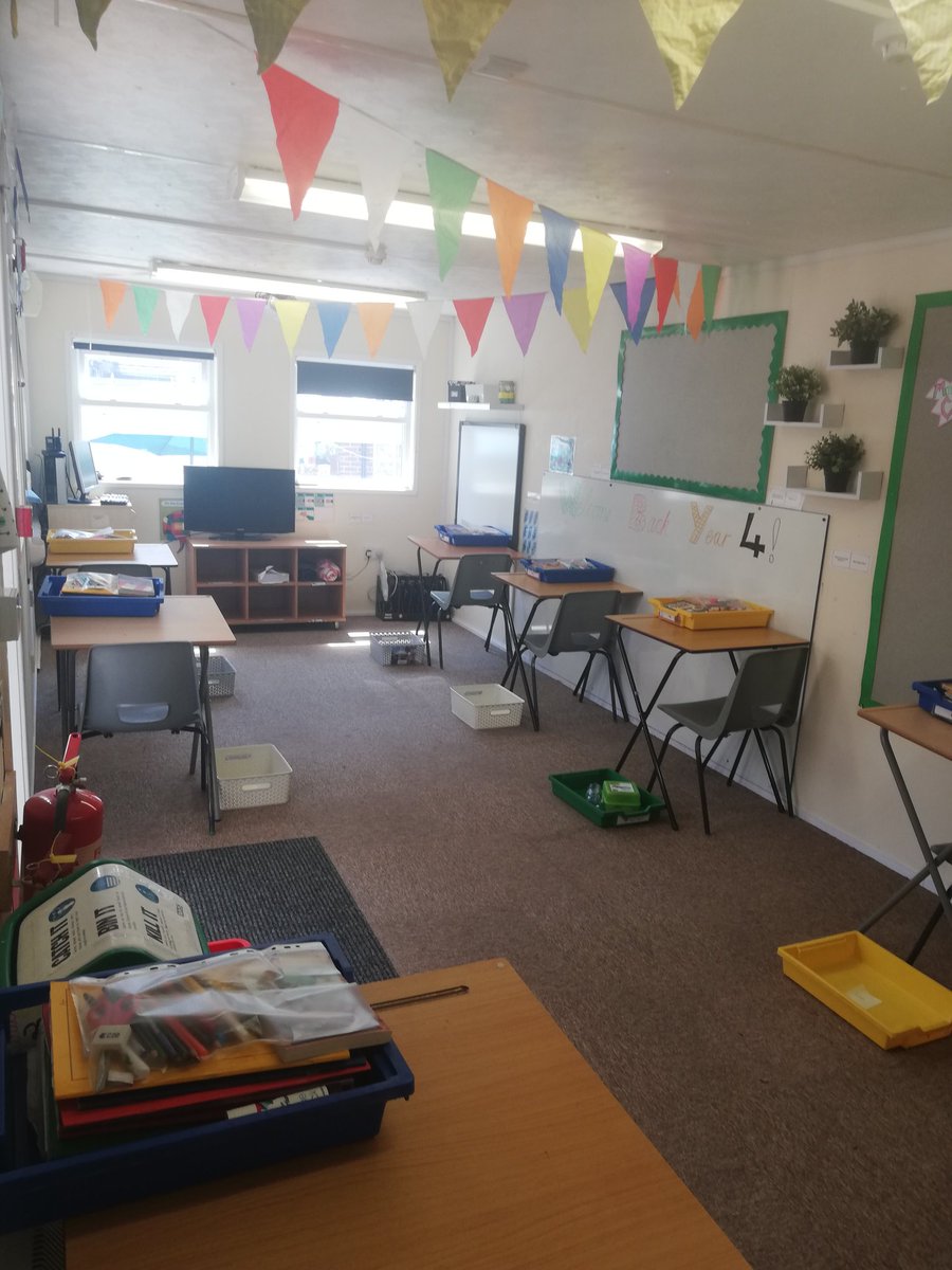 cheselbournevs's tweet photo. As we approach the finish line of this year it's time to do our thank yous for the year. A huge thank you to @BeaminsterSch for the loan of your exam desks to enable our Year 4s to return for the final time before they leave us today! https://t.co/GSs5XCeiDS