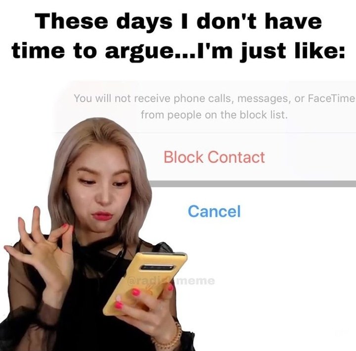 ArmyAndRadish's tweet photo. Moomoo be like: report and block lol
#RespectMAMAMOO #respectMOOMOOS #mamamoo #Solar #Moonbyul #Wheein #Hwasa https://t.co/6YvVkCby62