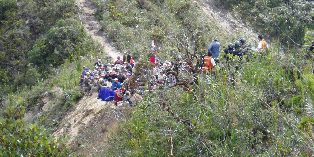 In August 2005, communities living near the Rio Blanco copper mine, in a remote and beautiful area of Peru near the Ecuadorian border, took part in an environmental protest against its development. 2/12