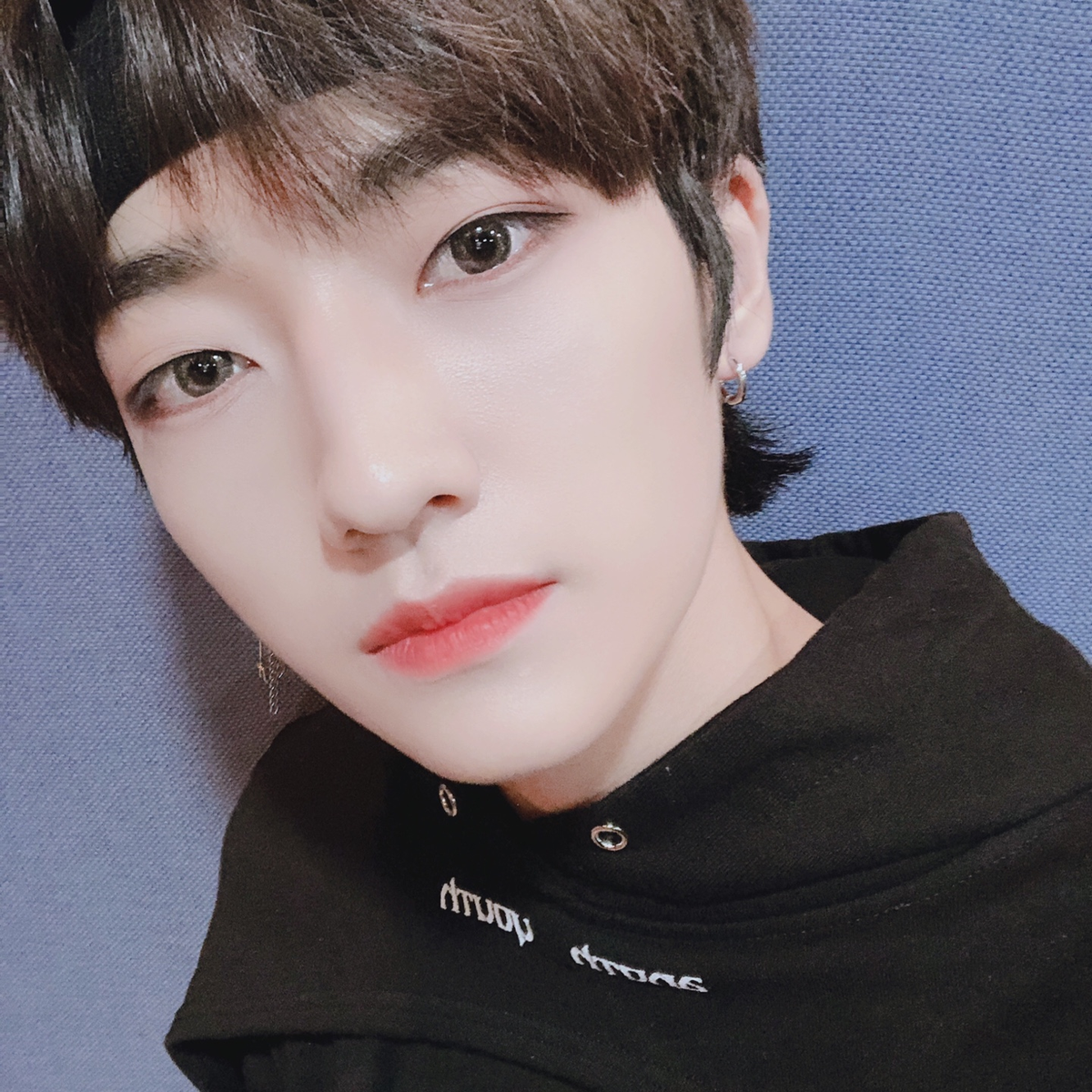 1the9__official's tweet photo. [#박성원]
Bad guy 첫 방송!!✌🏻
무대 잘 보셨나요오?!
우리 기다려 준 원더랜드 너무 고맙고 
앞으로 함께해~~❤

#원더나인 #1THE9
#PARKSUNGWON
#TurnOver #BadGuy https://t.co/yesOSdqkop