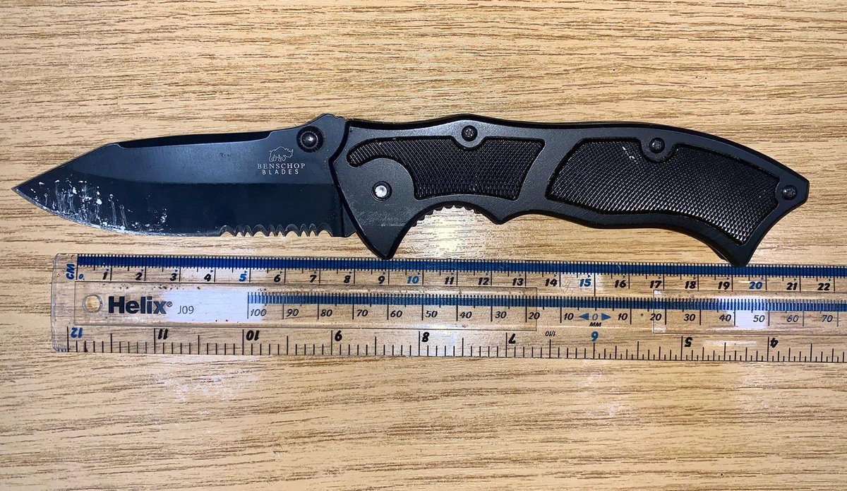 CityPoliceDogs's tweet photo. Oh What a day we had yesterday, dad and I had multiple seaeches I was late off🙄 but my human colleagues had arrest for PWITS and Offensive weapons with my help. They were very pleased that my search got this off of our streets. @CityPolice https://t.co/mZJ7CYbjrx