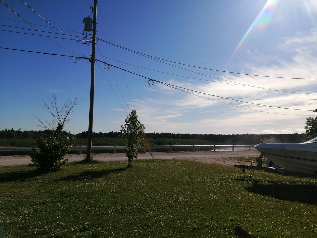 debbiejoy09's tweet photo. A breath of fresh air!! #bestcoastwestcoast #deerlake #thisview ❤️ https://t.co/PeLud5yG3y