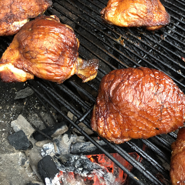 MOJOBRICKS's tweet photo. Have you tried our Bourbon Wood yet? Truly Original, Apple, Cherry, Vanilla, Hickory all in a blend of delicious woody bourbon flavors https://t.co/TmTXs1TWnQ Works in Any Grill. https://t.co/M4l3eDdjXZ