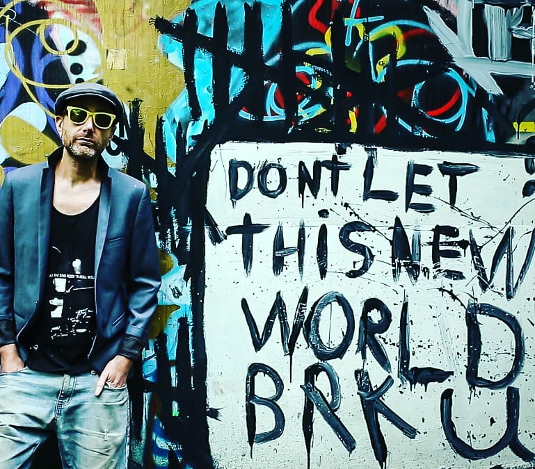 Don't let this new world brk u.
Taken from the video shoot for the song 'Hopeless' Directed by multi talented <a href="/PhotosJevans/">Jennifer Evans</a>
Our new album 'Wrocław' out October 16th. The definitive album in a pandemic world. Debut album 'A day in the death of Stage Door Guy' out now #punkblues
