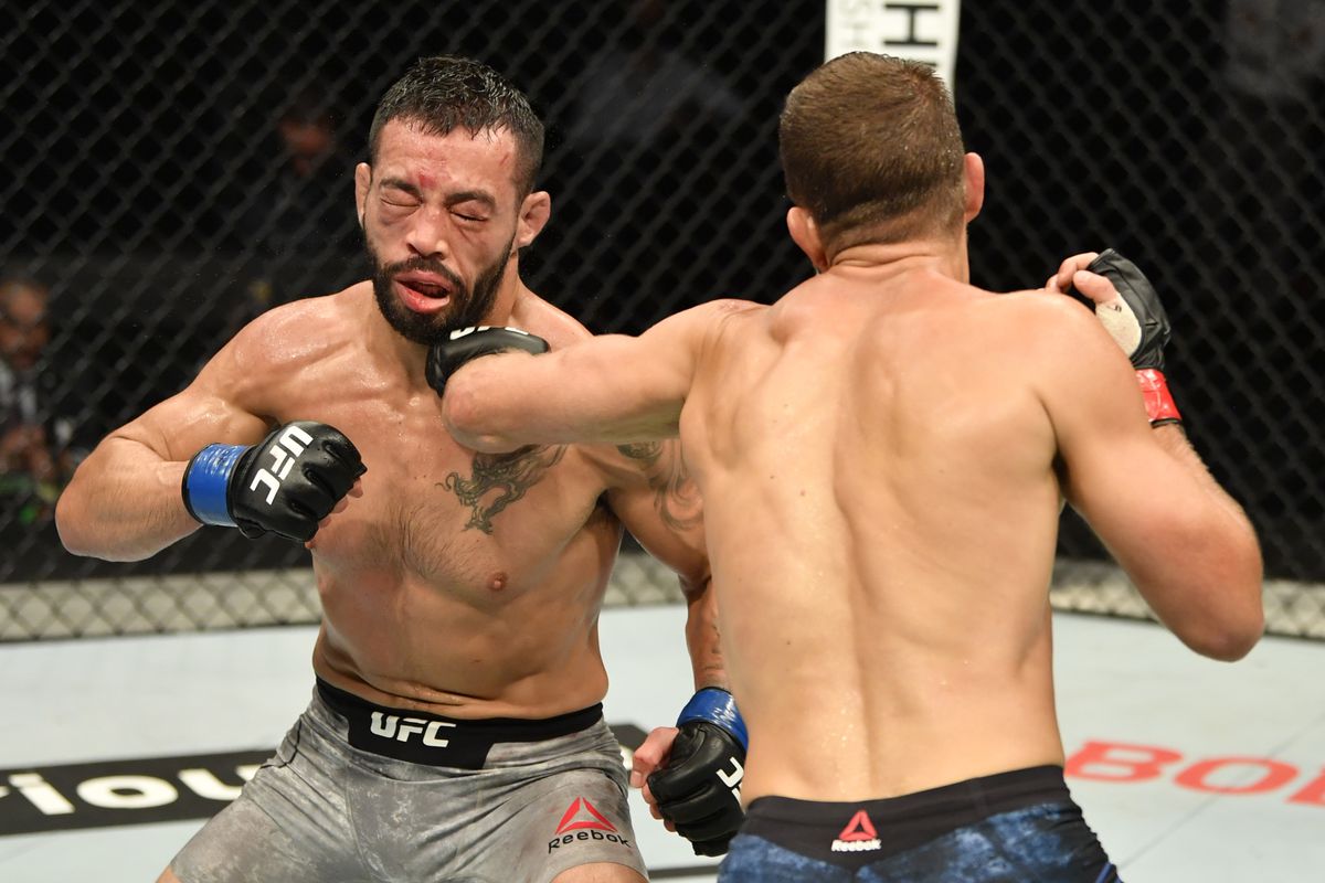 ▪️▪️🔸Kattar Dismantles Dan Ige at Featherweight🔸▪️▪️

Great fight from Kattar last night, his counter left hook was deadly. I can't help wonder though, who gets the next shot at the title??

For me it has to be Magomedsharipov.....

#FightNight #FightIsland #UFC #Kattar