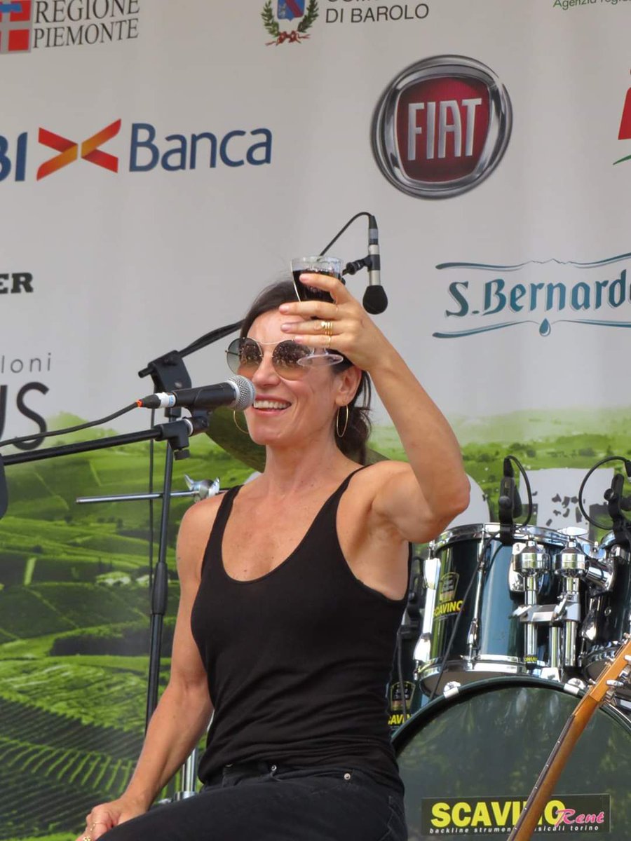 aldo_abati's tweet photo. Torneremo a brindare a @Collisioni! @paolaturci #barolo #collisioni https://t.co/kKgDEQmnmr