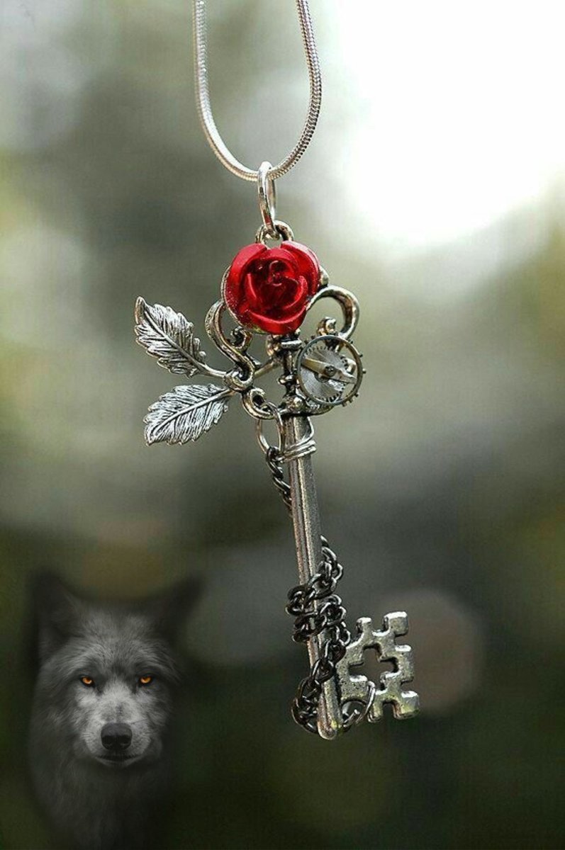 jbwolfoficial's tweet photo. Para um cofre.
Não há segredos indecifráveis,
apenas permissões limitadas.

Entre erros e acertos,
Descobertas ou mistérios da vida ainda não revelados.

Tenhamos paciência,
Discernimento nos caminhos
Perseverança nos objetivos.

E com a benção de Deus,
paz em noss’alma!

🐺&amp;🌹☀️ https://t.co/6DjsClQ3Cn