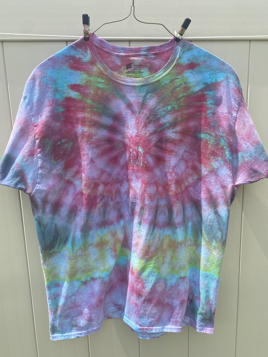 RyGuysTyDyes's tweet photo. RyGuy’s TyDyes July 15th Update

Unique Handmade ART

8 new Shirts

Sale for remaining small tapestries coming soon

Check below for prices and #Etsy links

DM for any questions and to bundle, it gets cheap fast 

https://t.co/9BSQuN9Frc https://t.co/21HdvkjsON
