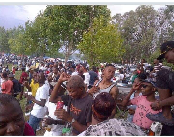 RealTeePee97's tweet photo. The President announced that parks are opened but only for exercising purposes.
Let's meet @ IneesFree Park on the 5th of September 2020 &amp; do the right thing 🍖💃🕺🔥🇿🇦📍.
Don't forget to bring your mask &amp; Senitiser.
Choose Life &amp; Freedom.
#lockdown 
#LockdownSA 
@familyinafrica https://t.co/8s3yClHSiT