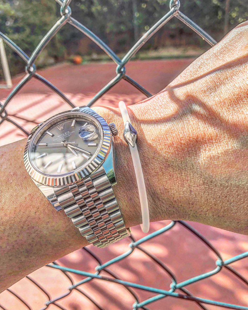 ThujaJewels's tweet photo. Rubber Diamondback Bracelet for him.
Essentials of a stylish wristgame!

#ThujaJewels #Diamondback #style #chic #luxury #fashion #jewels #jewelry #jewellery #finejewelry #finejewellery #mensjewelry #mensjewellery #mensbracelet #mensbracelets #musthave #men #mensfashion #watches https://t.co/q2FH2lvk3B