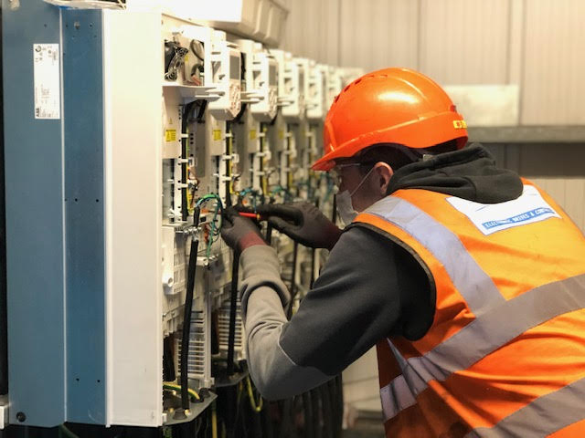 EDCNE's tweet photo. When a #VSD is critical to your operation, minimising downtime is key.
A #DriveCare contract with #EDCNE means scheduled preventative #maintenance visits to ensure optimal performance.
Find out more on extending the lifespan of your VSD with DriveCare > https://t.co/vs3oYcBVhl https://t.co/AOa34FI9Vy