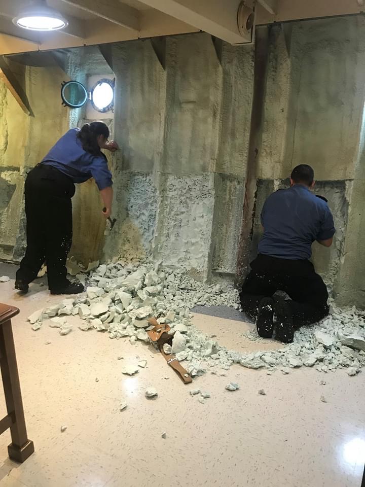 HMCSSACKVILLE1's tweet photo. From #ThePaintLocker on Facebook: the latest project in the Trustee’s mess. #RCNavy @CPOFastForward https://t.co/zq89yUGZam