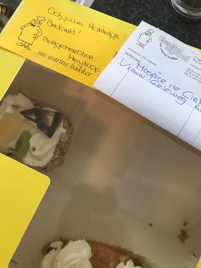 Een leuke verrassing voor onze vrijwiligers van de burgemeester van Hendrik Ido Ambacht. Mooie blijk van waardering voor jullie inzet in de afgelopen periode.