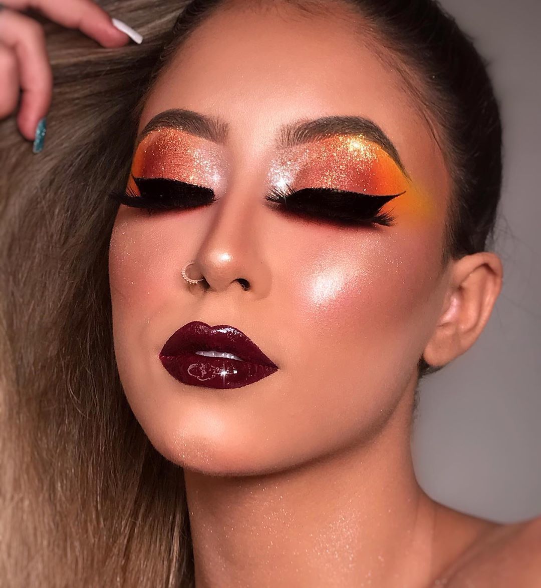 alryoficial's tweet photo. #tbt de hoje com essa maquiagem incrível da @vivianaandrademakeup. um arraso, né? 💛 https://t.co/cVT5ygnEs9