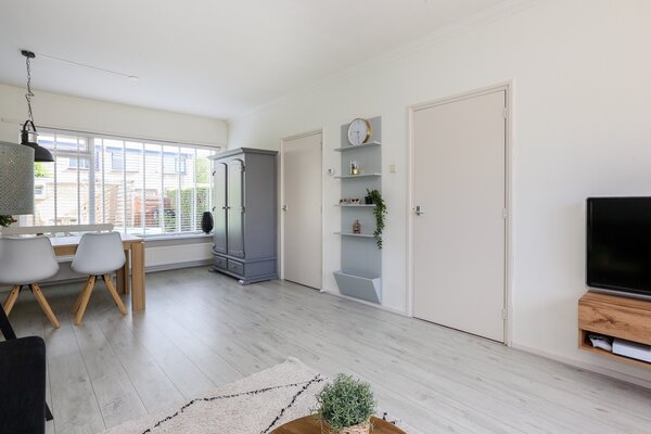 lamberinkfrl's tweet photo. #NIEUWAANBOD // Yes, deze #starterswoning in #Drachten is perfect! Keurig onderhouden, instapklaar én betaalbaar! Zie jij jezelf hier al wonen? Wacht niet langer en plan jouw bezichtiging in! > https://t.co/bAulhoo4gL https://t.co/Max1sxESnI