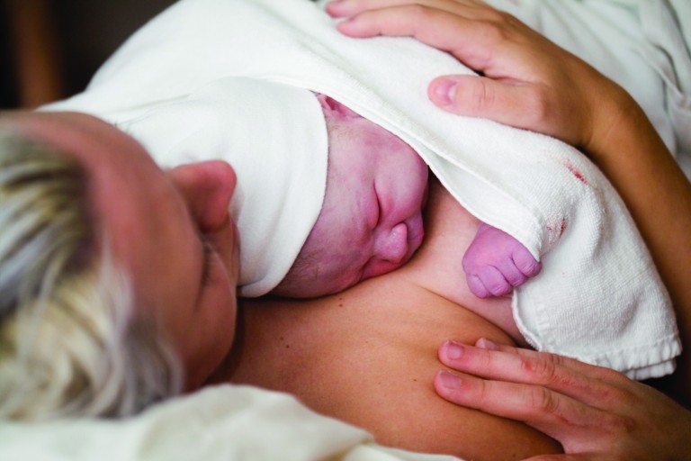 MidwivesRCM's tweet photo. We have developed a clinical briefing on the re-introduction of visitors to maternity units across the UK during the #COVID19 pandemic. 

Read more and download here: https://t.co/5MREWcU1De https://t.co/sMRnfS59vG