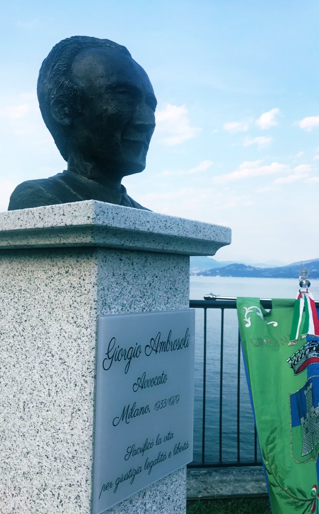 uambrosoli's tweet photo. Ieri a Ghiffa, luogo a lui assai caro sulla sponda piemontese del Lago Maggiore, è stato inaugurato un busto in ricordo di papà: per tramandare il suo esempio di vita. https://t.co/YOLJKtbNjs