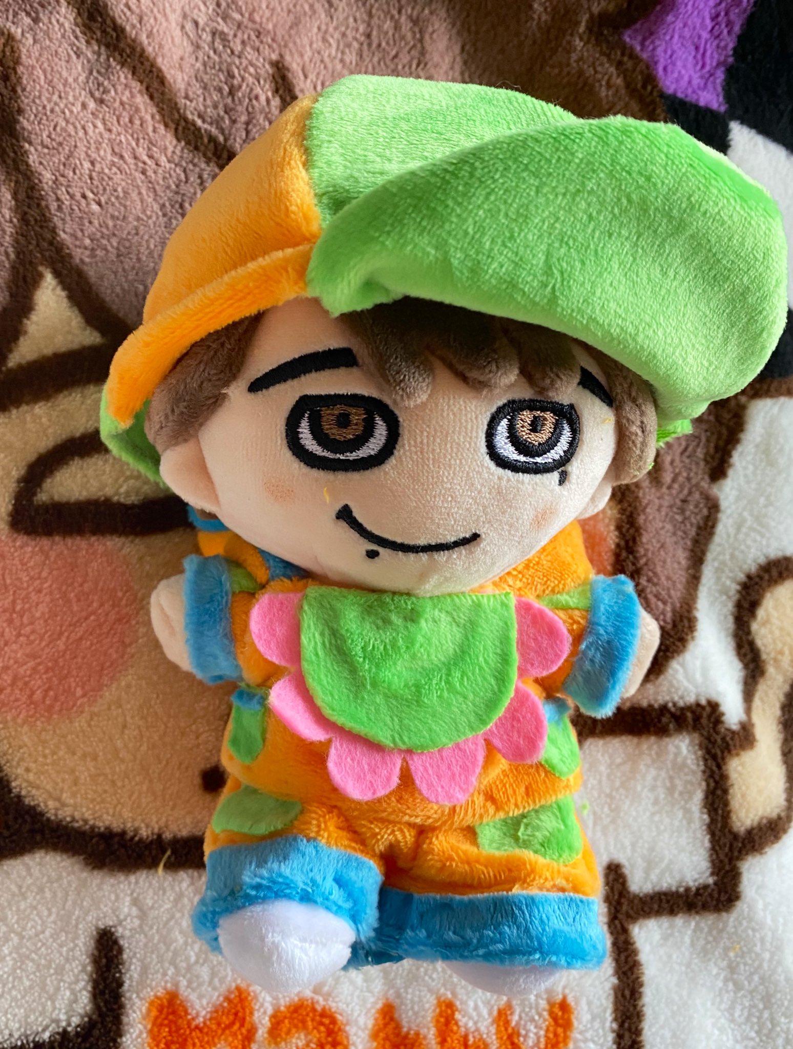 ろんぴん ちくちくちくちくちくちく 1日ヒマ過ぎたので いろいろ端折りボンド多用した ちびぬいくんにもワンシャンロンピン衣装を着せてあげました 暇なら家事をやれ 燃え尽きたので もう針を見るのも触るのもイヤ ちびぬい Marry ワンシャン