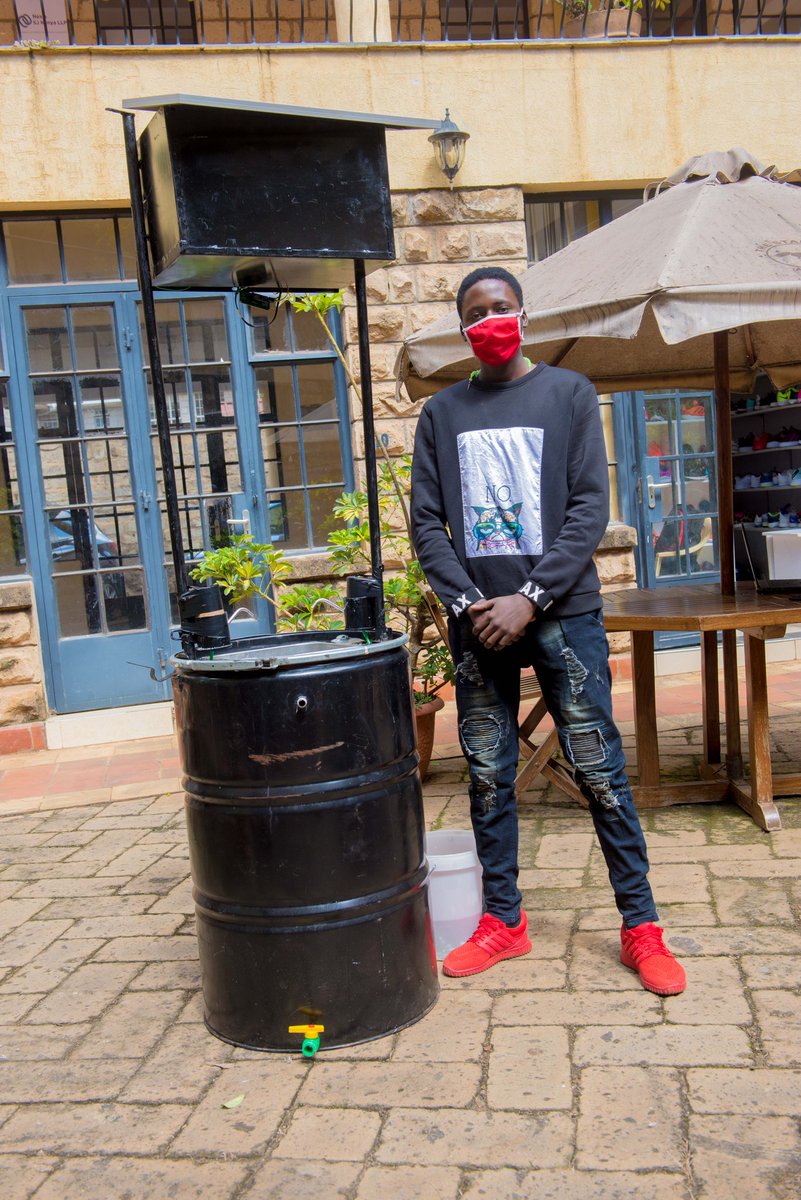 PowerOfOneKenya's tweet photo. 19 Years, Philip Mburu fits the description of 'creative and brave'. The @novapioneer_ke alumni and @GivingEducation scholar has been instrumental in the development of an automated hand washing machine, with the help of Usafi Innovations project leads. https://t.co/9aSVIYNbtZ