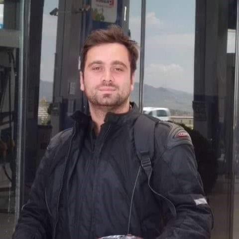 geoozgur's tweet photo. ŞEHİDİN VAR BAFRA !

Van'da keşif uçağının düşmesi sonucu Şehit düşen Samsun Bafralı  Pilot Komiser Gökhun Mete Altunbaş'a  ve şehit arkadaşlarına Allah'tan rahmet ailesine ve milletimize başsaglıgı diliyorum Allahım peygamber efendimize komşu eylesin 🇹🇷��️🇹🇷❣️🇹🇷 https://t.co/ZRSKEQ064z