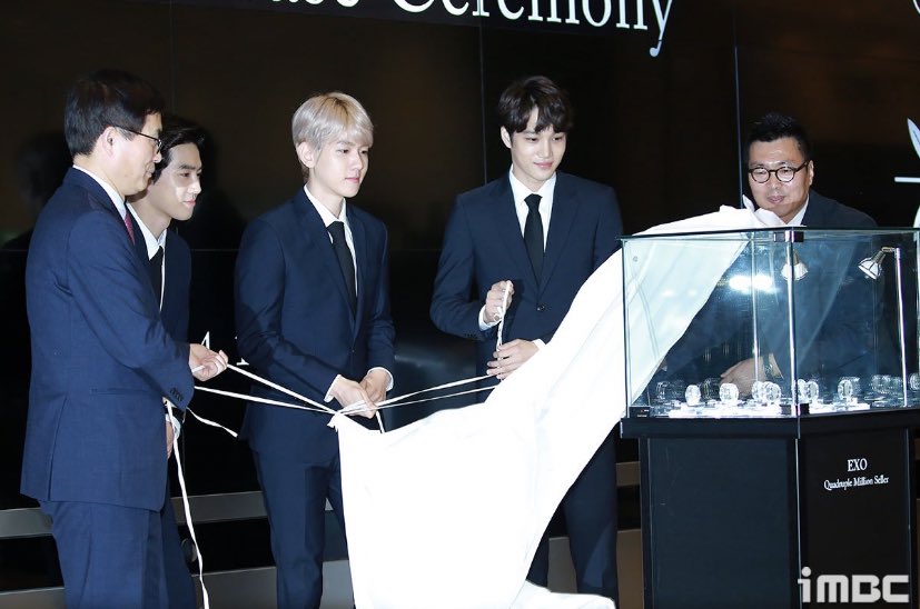 EXO became the first group to receive official commemorative medal as representatives of South Korea.