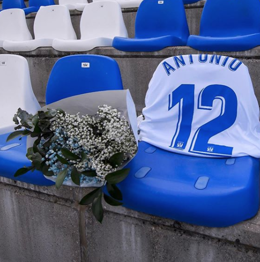 RespetoAlLega's tweet photo. Por los que están.

Por los que se fueron.

Pase lo que pase hoy: Siempre, Leganés.

💙🖤🤍 https://t.co/PAsaWL9u6c