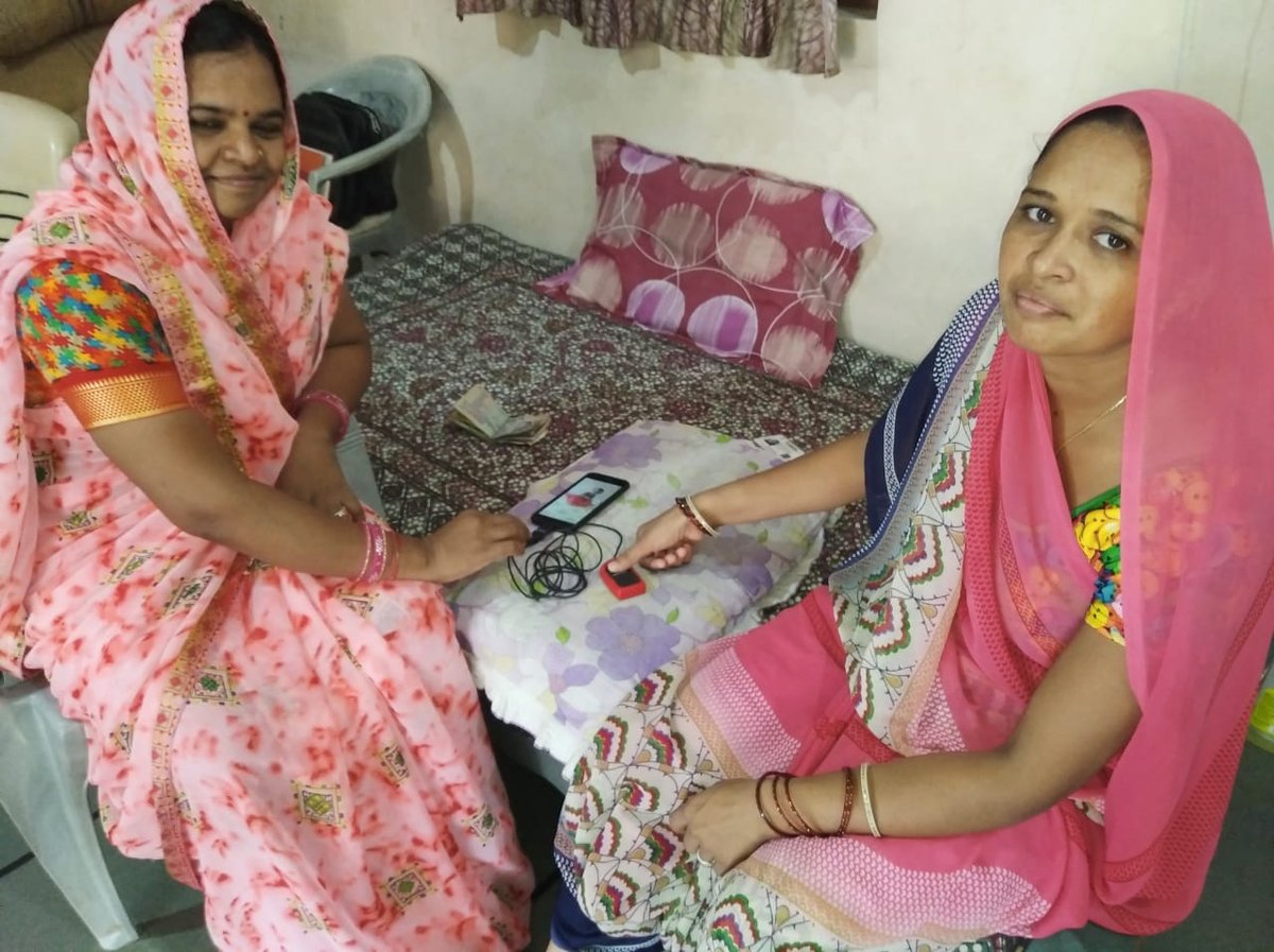 HardikZ77199853's tweet photo. Celebrating CSC Diwas 
SHG Vle given Digipay Service to Villagers and also helped to students for withdraw their Scholarship. 
#CSCGrameenEStoreDiwas
@CSCSPMVISHAL @CSCGujarat @sengupta_jazan @dintya15 https://t.co/FDTryEP51O
