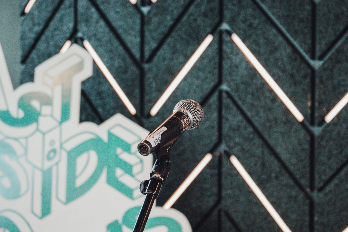 ESMD_Berlin's tweet photo. Hättet ihr Lust auf eine 2. Staffel der East Side Music Sessions? 🤔 https://t.co/x3f4zgjpM9