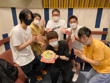 花澤香菜 旦那は声優の小野憲章 交際期間は３年で馴れ初めエピも紹介 Xoxブログ