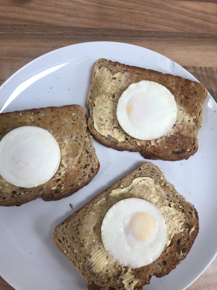 pumbingchap's tweet photo. 3 Poached eggs on whole meal bread... Get up them stairs!!! #7lb off... https://t.co/aXNeDDiQDP