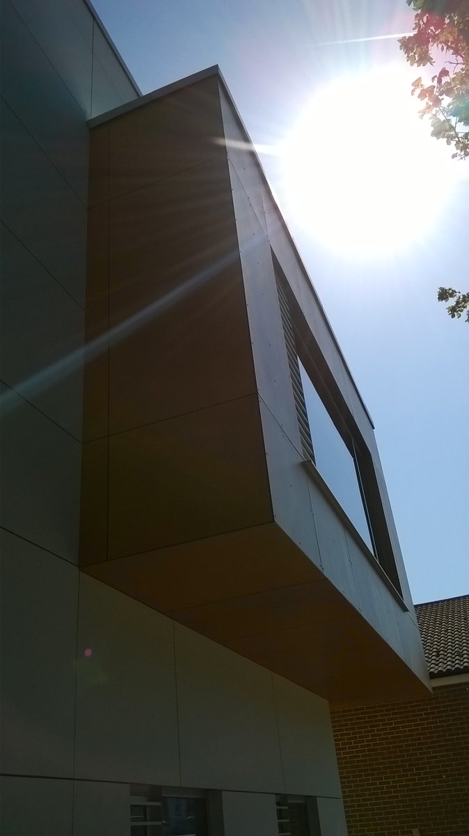 IndustrialCon12's tweet photo. This #throwbackthursday we are looking back on the 2014 Buckland Hospital project, working on behalf of @interserve
To find out more about this project, why not read the @fixfast_uk case study: https://t.co/qxWnKgXs3m
#ics #icsroofing #teamics #roofingcontractor #icstbt #tbt https://t.co/mCqmpNhd5H