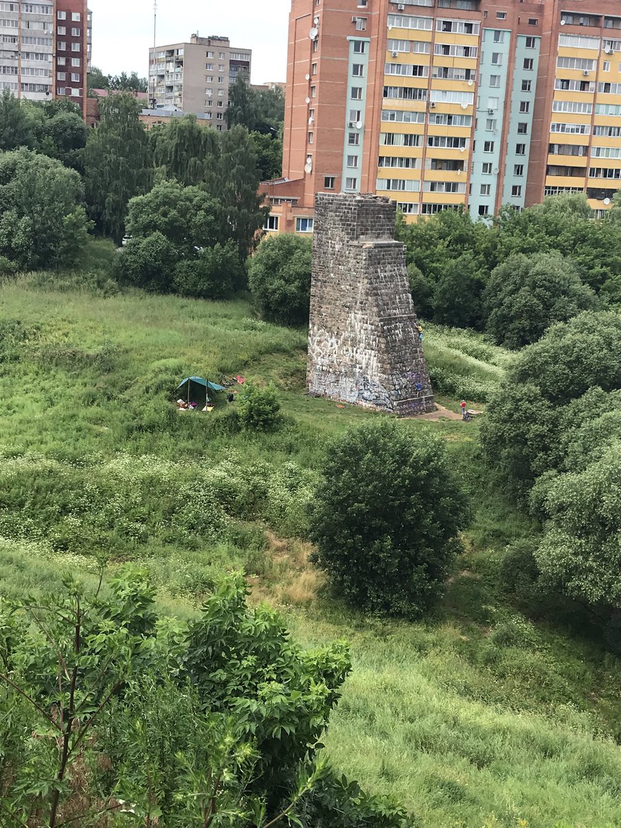 atriumvip's tweet photo. @_krsvk Отличное место на Орловского в экологической зелёной зоне города для летнего чила, но придётся договориться с детьми о аренде у них навеса. https://t.co/1VbOLA8gY1