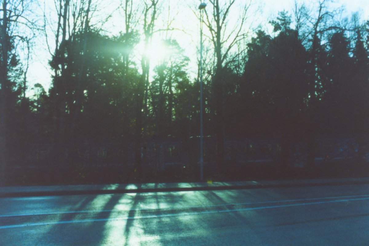 yoichionoda's tweet photo. From the car window
夜明け前や日が沈む時間帯の光が好き。 https://t.co/9tFWrnLESf