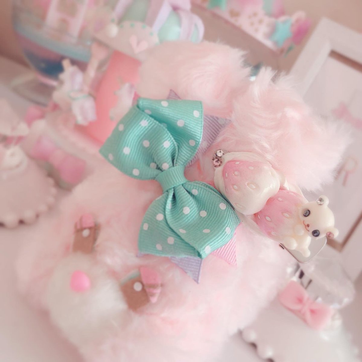 naaaaa_a's tweet photo. #原宿アルタ 2F
Kawaii☆Stars

#くまたん　の
#ヘアアクセサリー

前回よりきらきら
#スワロフスキー
増えました🍓

 #カワスタ
#kawaiistars
7月16日〜7月22日
#Sweetsaccessories
#Bearaccessories
#fakesweets 
#sweets
#pastel
#pastelcolors https://t.co/l9Mq796ZgU