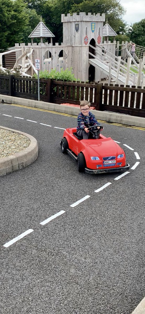 Deb Meek tweet media