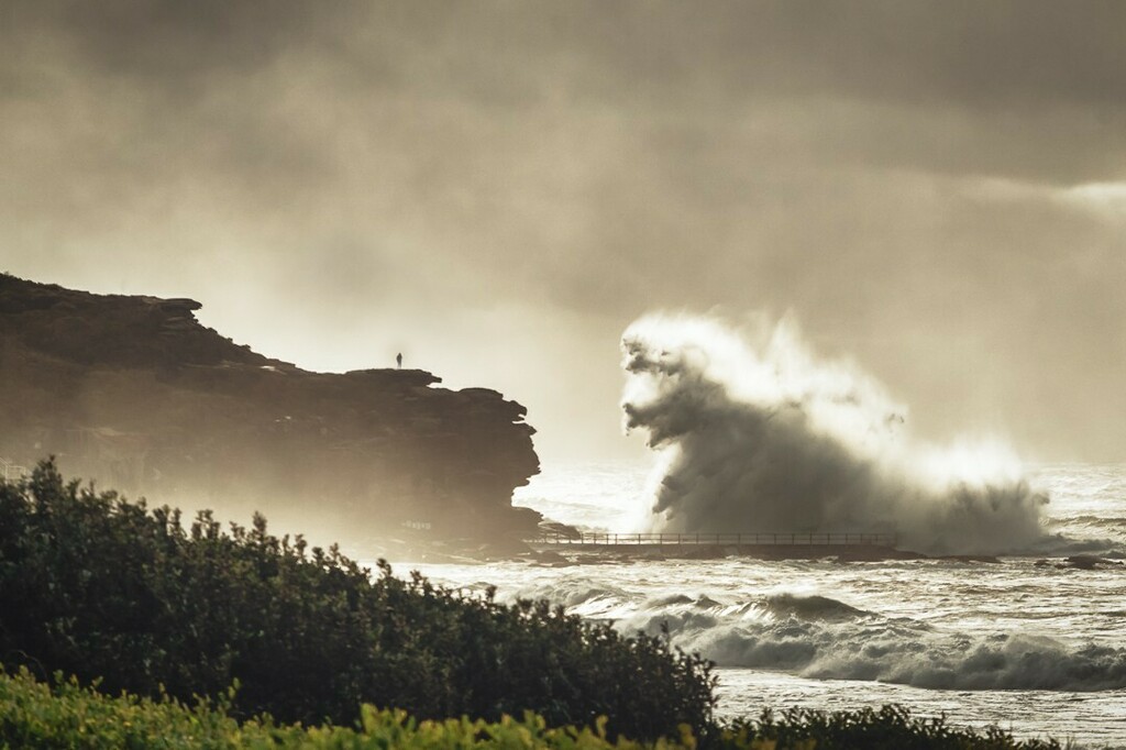 _tmphotos's tweet photo. Mother Nature putting on a show  yesterday at North Curl Curl
📷 @NikonAustralia D850⁠
🔭 @NikonAustralia 55- 300 mm
🌏  North Curl Curl
🗓️ 16.07.20⁠
© Tim Matthews 2020⁠
IG @t.m_photos ⁠
.
.
#FocusAustralia #MyNikonlife #northern_beaches #easywayph… https://t.co/5bQ6SSK19w https://t.co/AG9s18QktD