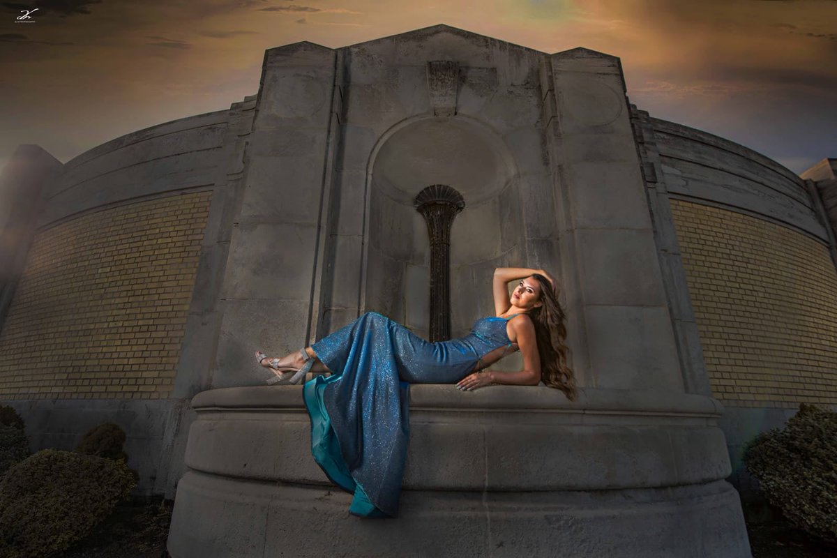 vafsearle's tweet photo. Massimo: "dont provoke me, baby"
Laura: "Why? are you afraid that I'm doing too well?" ๐
#model #photoshoot #glam #glamourous #bluedress #tallgirls #losinghimwasblue #flowing #angel #fineartphotography #rangersfamily #rangersloyal #wlyg #PLscout #bnmfamily #365dni #365days https://t.co/HzgK1d17Wd